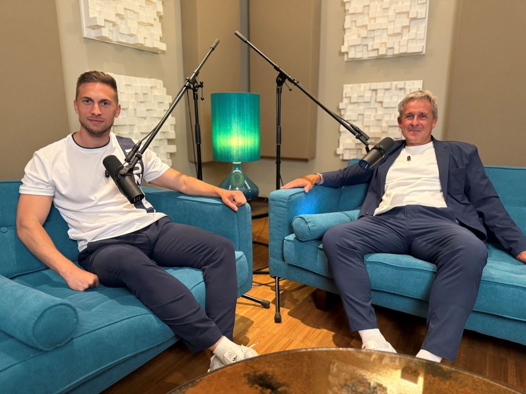 „Littis Einwurf“ – Suzuki Deutschland produziert Podcast mit Fußball-Weltmeister Pierre Littbarski