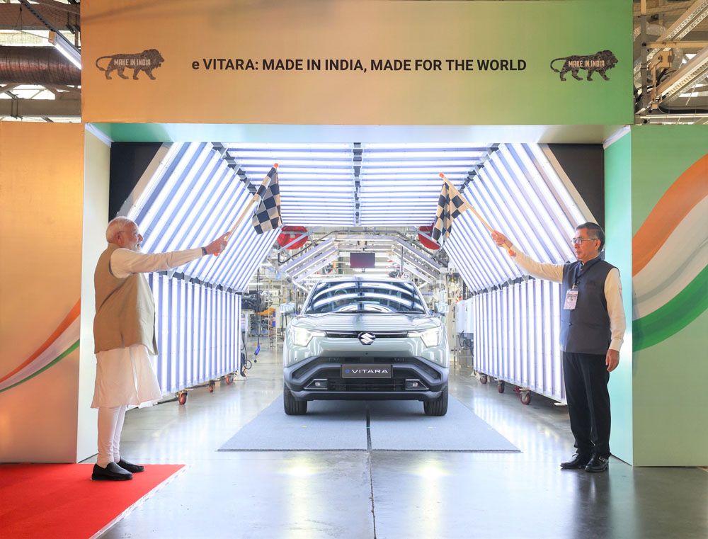 Suzuki startet weltweiten Export des vollelektrischen e VITARA aus Indien